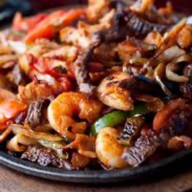 Shrimp & Steak Fajita.
