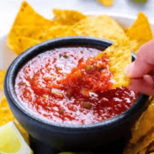 Salsa & Chips - TO GO (32oz).